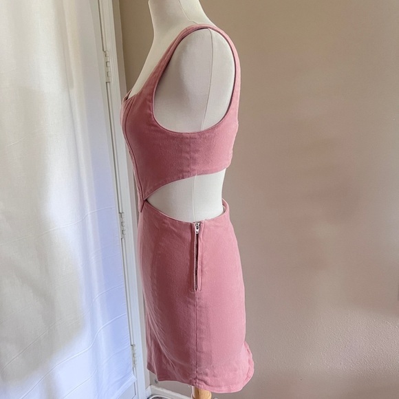 CJ CRUZ Mauve Dress With Cutouts - Picture 4 of 4